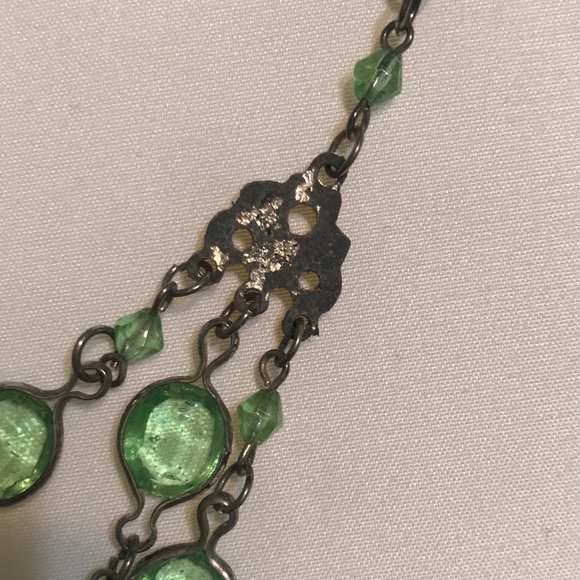 Elegant ornate light green three tier necklace - Picture 2 of 6